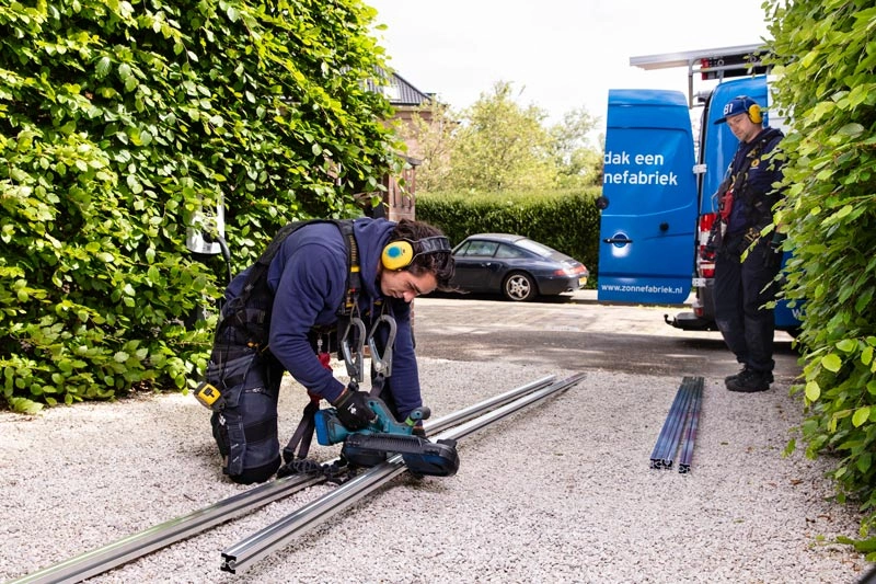 Het dak op tijdens installatiedag